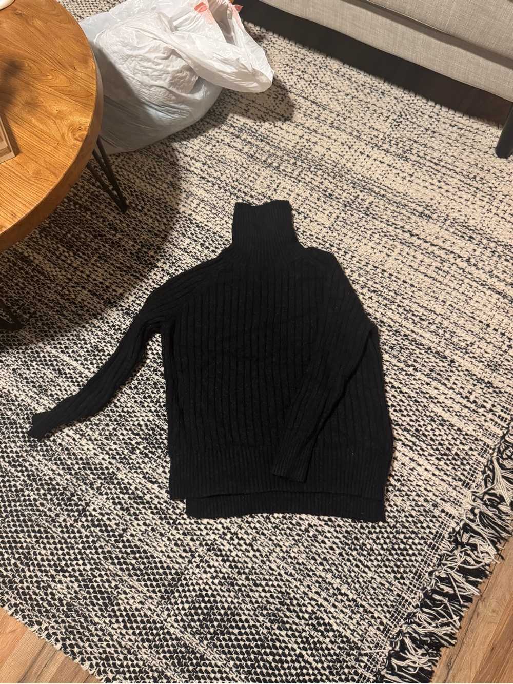 SHEIN Black Ribbed Turtleneck Sweater